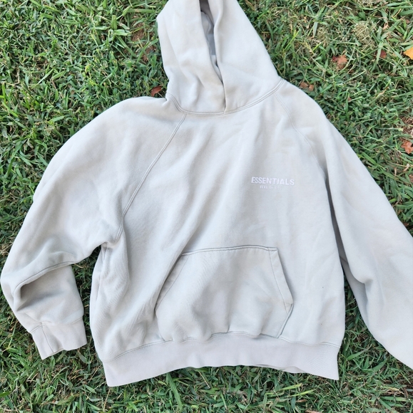 Essentials hoodie - Picture 2 of 11